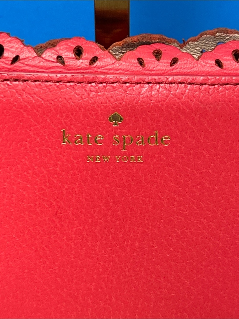 kate spade red scalloped leather continental wallet - Picture 5 of 15